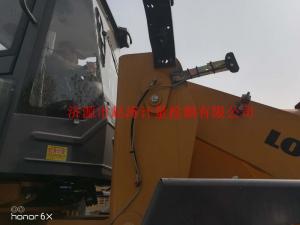 裝載機(jī)安裝現(xiàn)場
